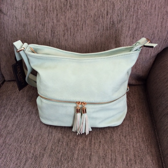 CLEARANCE SALE Zip Crossbody Bucket Satchel Mint - Picture 2 of 8